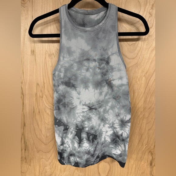 Lululemon x Peloton Swiftly Tech Tank 2.0 *Wash Size 4 Shibori Stripe Grey EUC - Picture 1 of 5